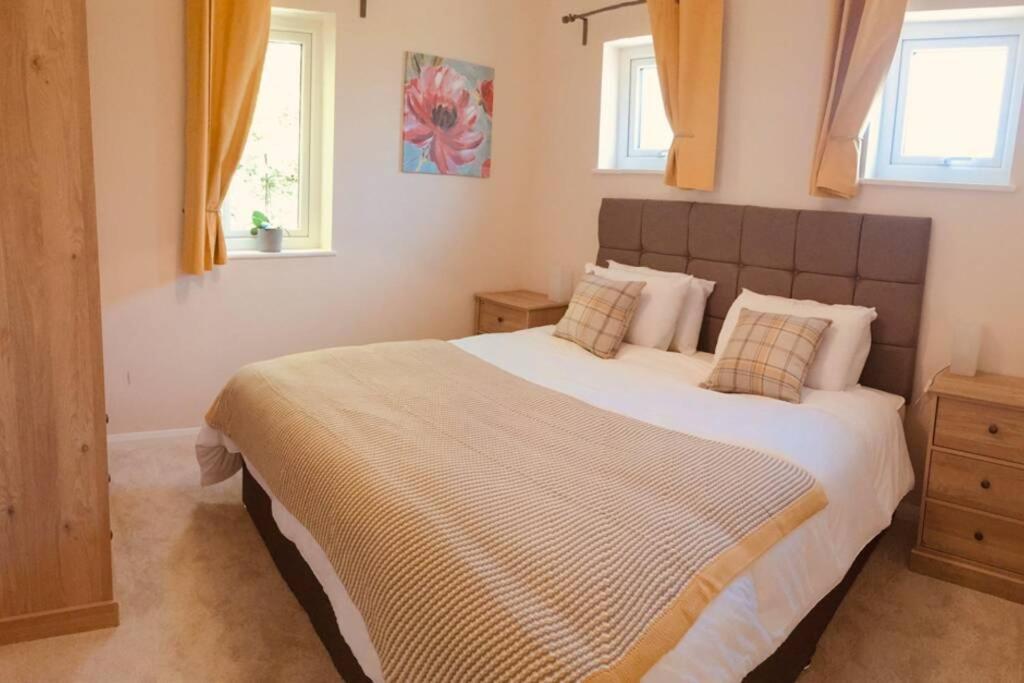 Private 1St Floor Apartment - Perfect For Port Of Dover, Eurotunnel And Short Stays Exterior foto