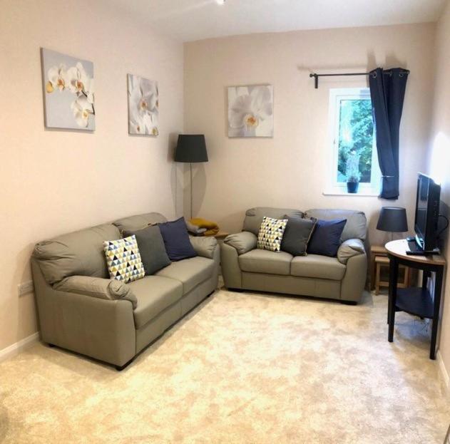 Private 1St Floor Apartment - Perfect For Port Of Dover, Eurotunnel And Short Stays Exterior foto
